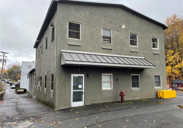 2214 Farmington Avenue, Douglass Township, Pennsylvania 19512, ,Commercial,For sale,Farmington,751299