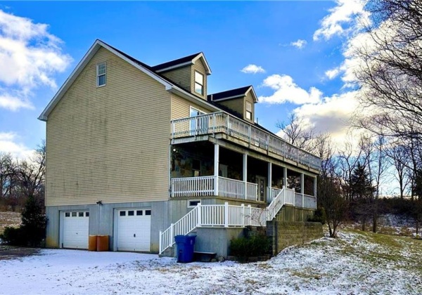 321 Quarry Road, Maxatawny Township, Pennsylvania 19530, 4 Bedrooms Bedrooms, 8 Rooms Rooms,4 BathroomsBathrooms,Residential,For sale,Quarry,751244