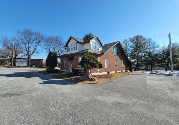 4003 William Penn Highway, Palmer Twp, Pennsylvania 18045, ,Commercial,For sale,William Penn,689183