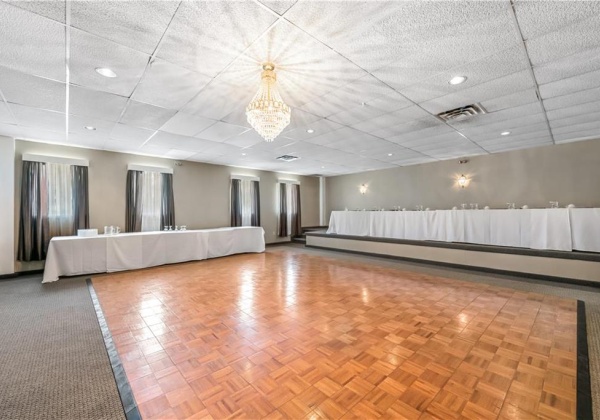 Banquet Room & Dance Floor