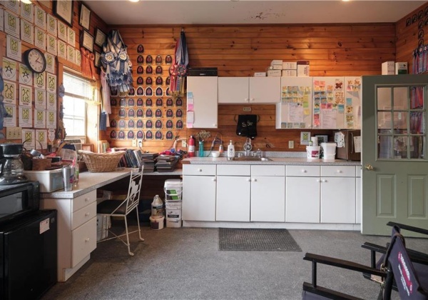 tack room with bath