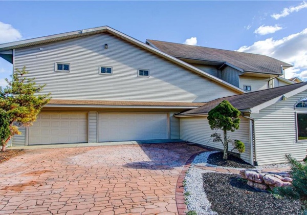 Beautiful paver driveway