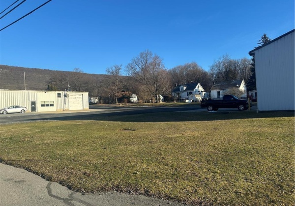 950 Pennsylvania Avenue, Plainfield Twp, Pennsylvania 18072, ,Commercial,For sale,Pennsylvania,732656