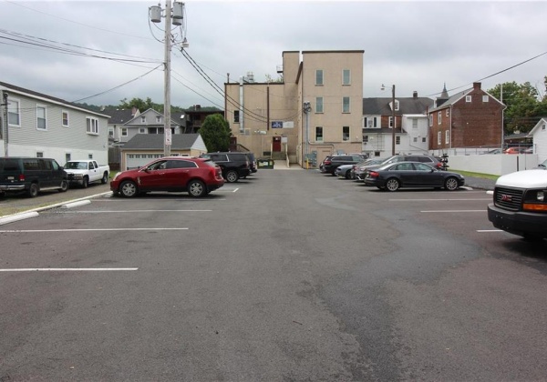 191 Main Street, Emmaus Borough, Pennsylvania 18049, ,Commercial,For sale,Main,737580