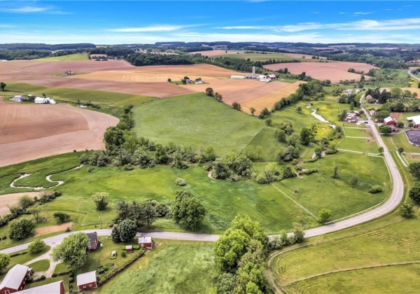 7483 Bausch Road, Lynn Twp, Pennsylvania 18066, 4 Bedrooms Bedrooms, 10 Rooms Rooms,2 BathroomsBathrooms,Farm,For sale,Bausch,738348