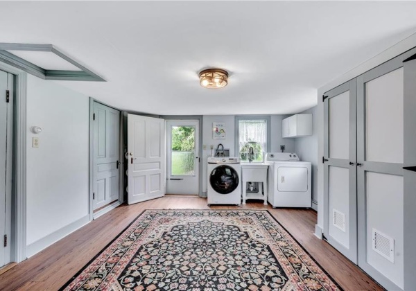 newly renovated mudroom