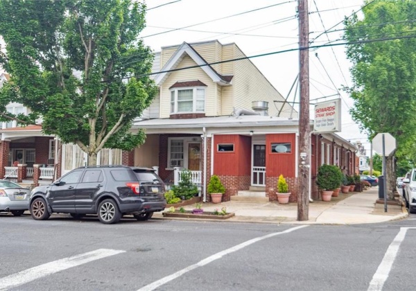 202 17th Street, Allentown City, Pennsylvania 18104, ,Commercial,For sale,17th,738711