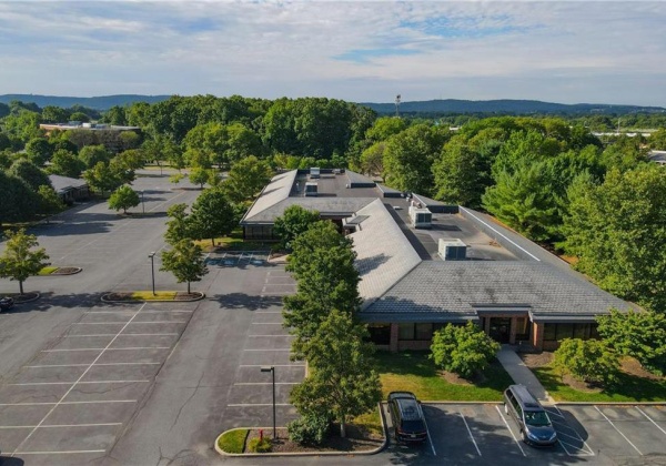 1660 Valley Center, Hanover Twp, Pennsylvania 18017, ,Commercial,For sale,Valley Center,739289