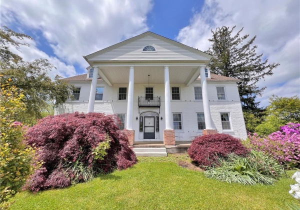 10 Wheeler Lane, Washington Twp, Pennsylvania 19503, 6 Bedrooms Bedrooms, 13 Rooms Rooms,3 BathroomsBathrooms,Farm,For sale,Wheeler,739722