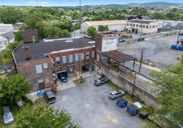 365 Whitehall Street, Allentown City, Pennsylvania 18102, ,Commercial,For sale,Whitehall,740120