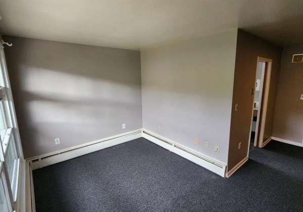 1734 Market Street, Pottsville City, Pennsylvania 17901, 1 Bedroom Bedrooms, 3 Rooms Rooms,1 BathroomBathrooms,Residential,For sale,Market,740825