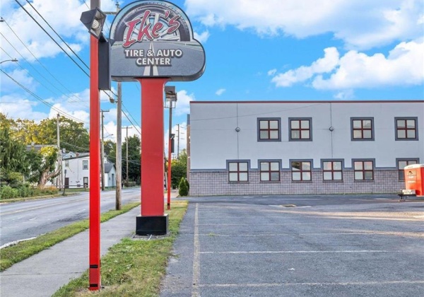 110 Courtland Street, East Stroudsburg, Pennsylvania 18301, ,Commercial,For sale,Courtland,740999