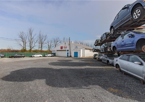 6220 Airport Road, East Allen Twp, Pennsylvania 18109, ,Commercial,For sale,Airport,740948