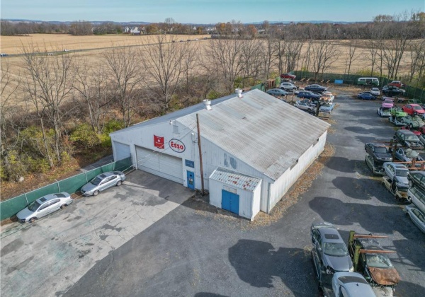 6220 Airport Road, East Allen Twp, Pennsylvania 18109, ,Commercial,For sale,Airport,740948