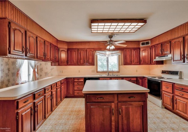 Large kitchen with island