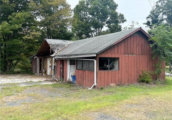 174 Sports camp Road, Middle Smithfield Twp, Pennsylvania 18302, ,Investment Property,For sale,Sports camp,744684