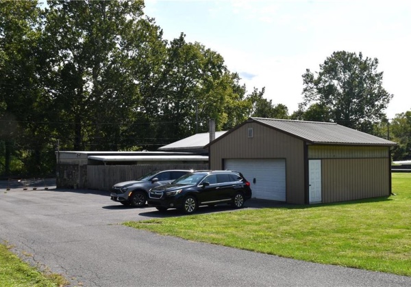 4592 Delaware Drive, Lower Mt Bethel Twp, Pennsylvania 18040, ,Commercial,For sale,Delaware,744814