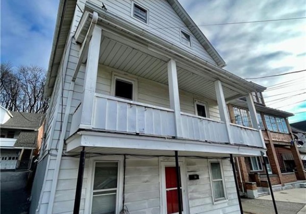 89 Main Street, Bangor Borough, Pennsylvania 18013, 3 Bedrooms Bedrooms, 5 Rooms Rooms,1 BathroomBathrooms,Residential,For sale,Main,745097