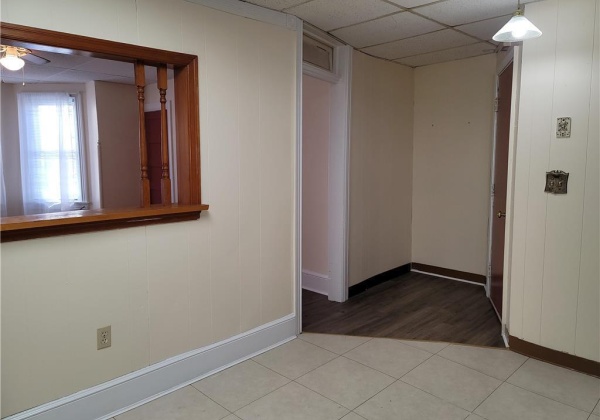 42 Broadway, Bangor Borough, Pennsylvania 18013, 1 Bedroom Bedrooms, 3 Rooms Rooms,1 BathroomBathrooms,Residential,For sale,Broadway,745760