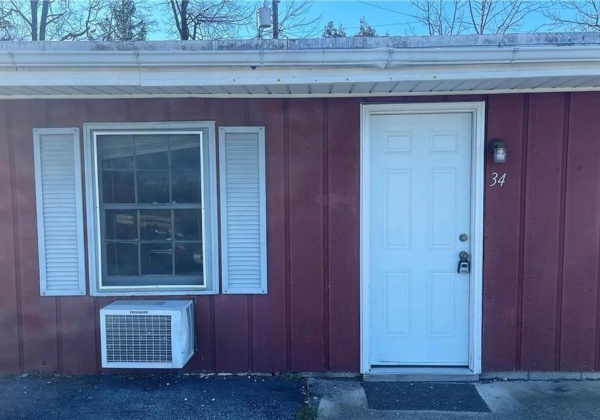 327 3rd, Coopersburg Borough, Pennsylvania 18036, 1 Room Rooms,1 BathroomBathrooms,Residential,For sale,3rd,746114