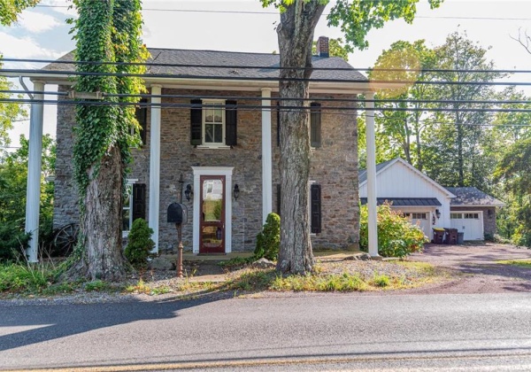 2135 Esten Road, Milford Twp, Pennsylvania 18951, 5 Bedrooms Bedrooms, 10 Rooms Rooms,3 BathroomsBathrooms,Residential,For sale,Esten,745059