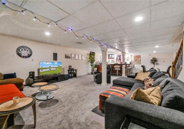 Lower level rec/tv room