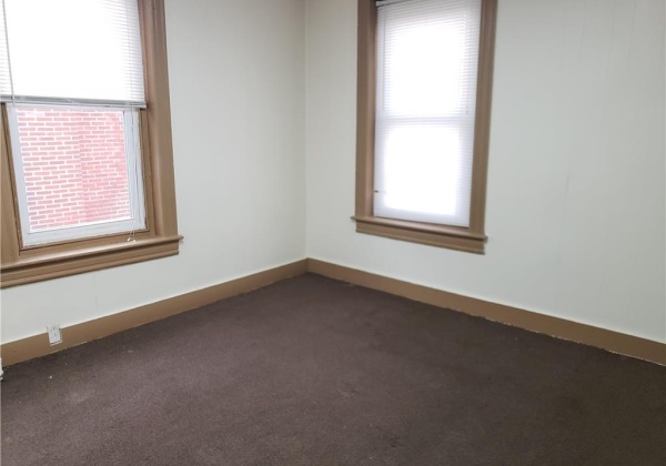 1142 Walnut Street, Allentown City, Pennsylvania 18102, 1 Bedroom Bedrooms, 3 Rooms Rooms,1 BathroomBathrooms,Residential,For sale,Walnut,746518