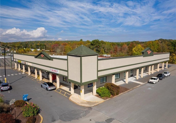 213 Skyline Drive, Stroud Twp, Pennsylvania 18301, ,Commercial,For sale,Skyline,746662