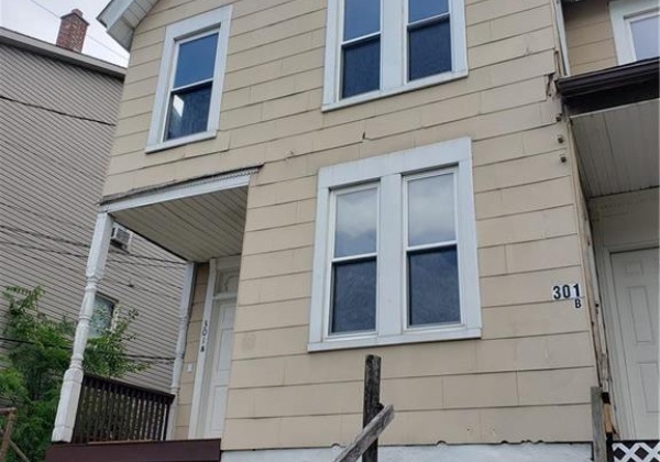 301 1st, Slatington Borough, Pennsylvania 18080, 1 Bedroom Bedrooms, 3 Rooms Rooms,1 BathroomBathrooms,Residential,For sale,1st,747058