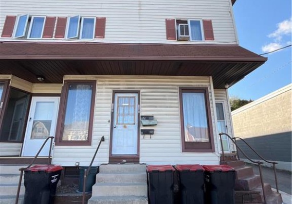 120 2nd Street, Lehighton Borough, Pennsylvania 18235, 1 Bedroom Bedrooms, 3 Rooms Rooms,1 BathroomBathrooms,Residential,For sale,2nd,747146