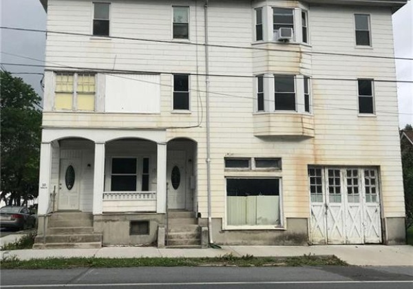 10 Valley Street, Schuylkill County, Pennsylvania 17959, 2 Bedrooms Bedrooms, 5 Rooms Rooms,1 BathroomBathrooms,Residential,For sale,Valley,747549