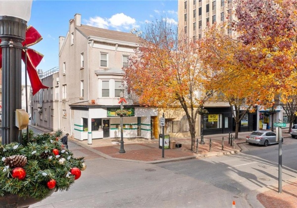 911 Hamilton Street, Allentown City, Pennsylvania 18101, ,Commercial,For sale,Hamilton,747646