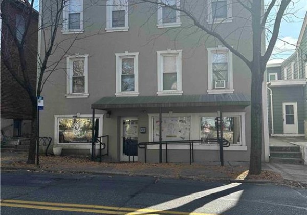 412 Chestnut Street, Emmaus Borough, Pennsylvania 18049, ,Commercial,For sale,Chestnut,748170