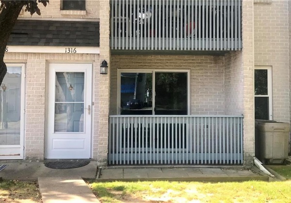 1316 Fountain Street, Allentown City, Pennsylvania 18103, 2 Bedrooms Bedrooms, 5 Rooms Rooms,1 BathroomBathrooms,Residential,For sale,Fountain,748090