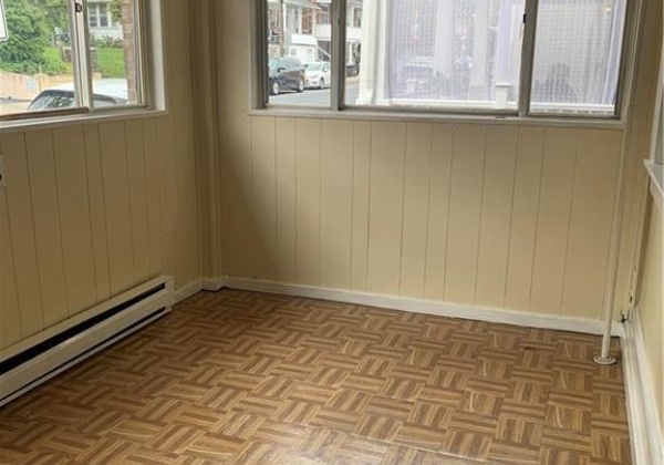 Foyer / Sunroom