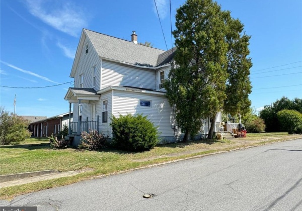 3743 Birney Avenue, Lackawanna County, Pennsylvania 18507, 2 Bedrooms Bedrooms, 4 Rooms Rooms,1 BathroomBathrooms,Residential,For sale,Birney,748845