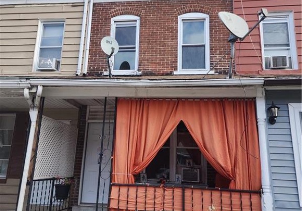 733 8Th Street, Allentown City, Pennsylvania 18102, 2 Bedrooms Bedrooms, 3 Rooms Rooms,1 BathroomBathrooms,Residential,For sale,8Th,748020