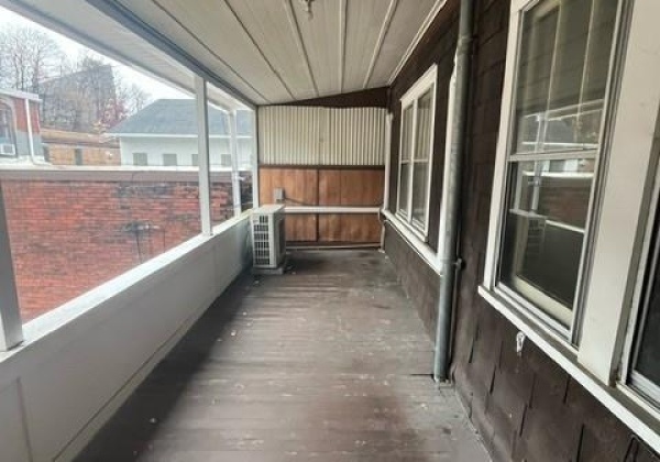 113 Broad Street, Tamaqua Borough, Pennsylvania 18252, 1 Bedroom Bedrooms, 3 Rooms Rooms,1 BathroomBathrooms,Residential,For sale,Broad,748985