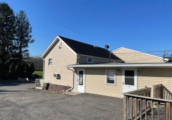 2817 Georgetown Road, Upper Nazareth Twp, Pennsylvania 18064, 1 Bedroom Bedrooms, 5 Rooms Rooms,1 BathroomBathrooms,Residential,For sale,Georgetown,748988