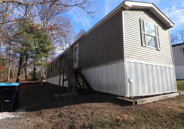 264 Birchwood Lane, Ross Twp, Pennsylvania 18353, 2 Bedrooms Bedrooms, 6 Rooms Rooms,2 BathroomsBathrooms,Residential,For sale,Birchwood,748942