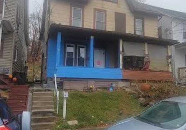 317 1St Street, Slatington Borough, Pennsylvania 18080, 5 Bedrooms Bedrooms, 8 Rooms Rooms,1 BathroomBathrooms,Residential,For sale,1St,748779