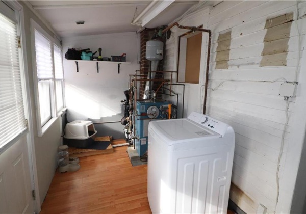 Laundry and mud room