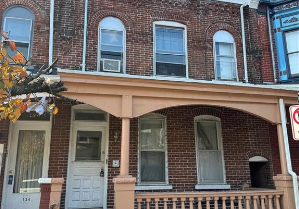 136 10Th Street, Allentown City, Pennsylvania 18102, 1 Bedroom Bedrooms, 3 Rooms Rooms,1 BathroomBathrooms,Residential,For sale,10Th,749131