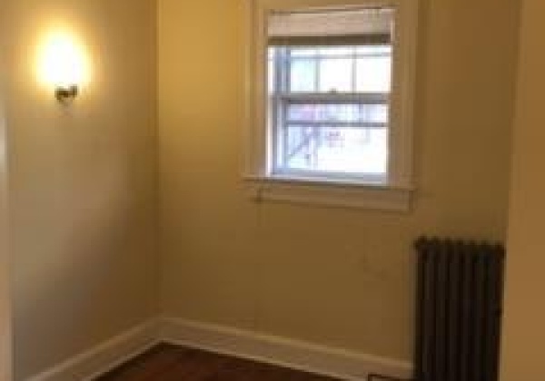 46 2nd Street, Easton, Pennsylvania 18042, 1 Bedroom Bedrooms, 3 Rooms Rooms,1 BathroomBathrooms,Residential,For sale,2nd,749394