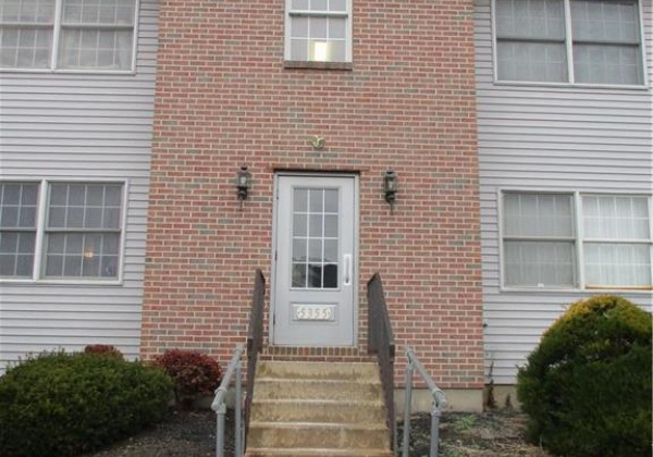 5355 Russell Court, Whitehall Twp, Pennsylvania 18052, 2 Bedrooms Bedrooms, 4 Rooms Rooms,2 BathroomsBathrooms,Residential,For sale,Russell,749765