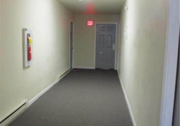 common hallway to apt