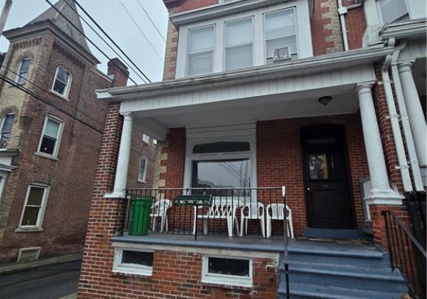 24 13th Street, Allentown City, Pennsylvania 18102, 2 Bedrooms Bedrooms, 4 Rooms Rooms,1 BathroomBathrooms,Residential,For sale,13th,749851