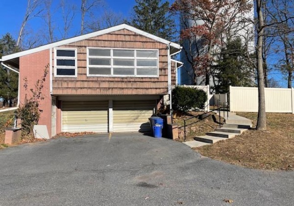 3618 Hecktown Road, Bethlehem Twp, Pennsylvania 18020, 3 Bedrooms Bedrooms, 8 Rooms Rooms,2 BathroomsBathrooms,Residential,For sale,Hecktown,749994