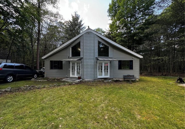 1034 Beaver Run Road, Wayne County, Pennsylvania 18445, 3 Bedrooms Bedrooms, 5 Rooms Rooms,1 BathroomBathrooms,Residential,For sale,Beaver Run,750171