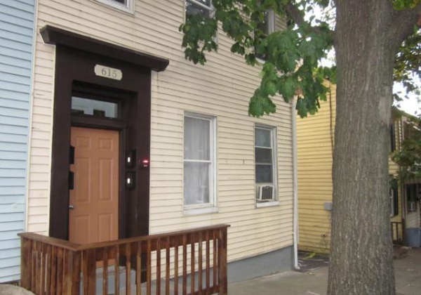 615 Ferry Street, Easton, Pennsylvania 18042, 1 Bedroom Bedrooms, 2 Rooms Rooms,1 BathroomBathrooms,Residential,For sale,Ferry,750249